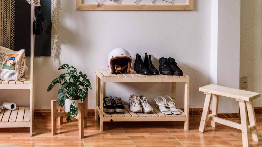 Entryway Decor Ideas: 15 Stunning Ways to Impress Guests Wooden entryway bench with cushions and shoe storage underneath