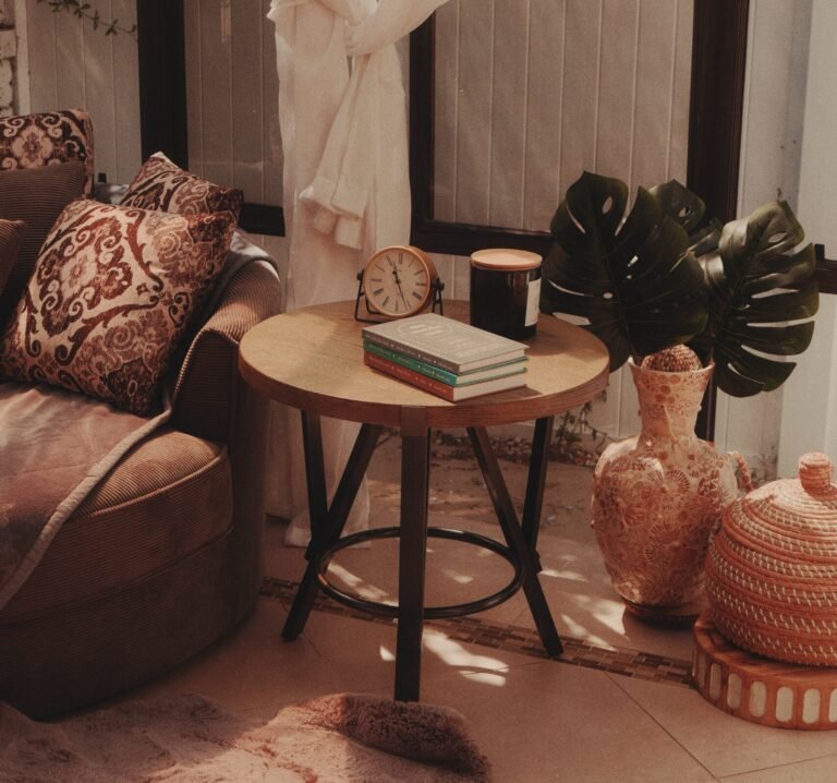 About Home Hostess